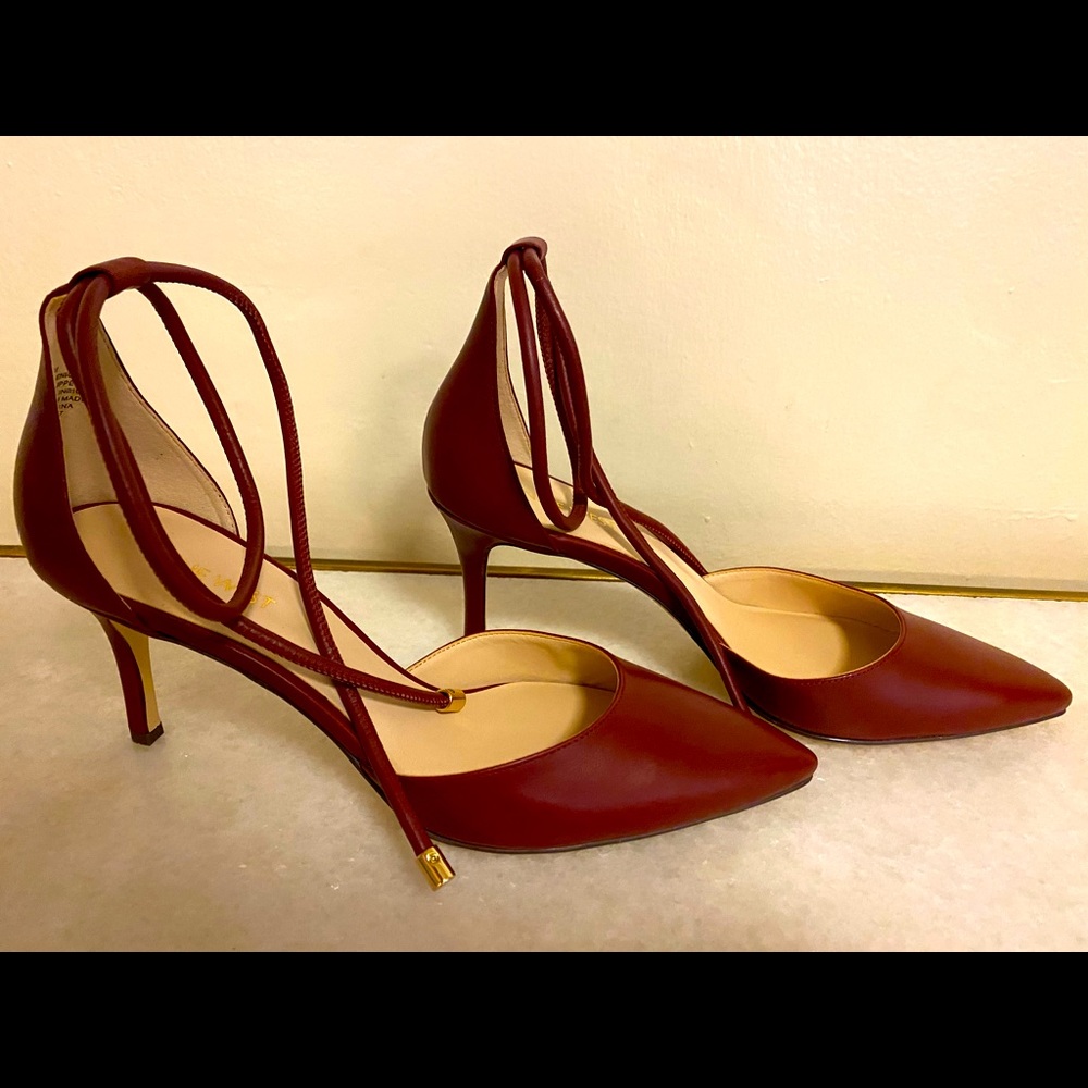 NWT Nine West Size 9 Ankle Strap Heel. SEXY! - Picture 2 of 4